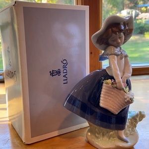 LLadro "Pretty Pickings"